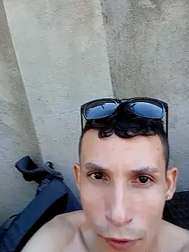 Isak Millan online show from October 2025 08:54:02 PM