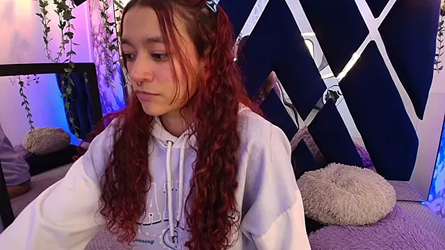 charlotte bluee online show from September 2025 05:53:02 PM