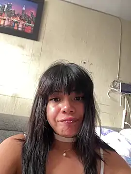 ZafiroKlein online show from May 2026 09:43:01 PM