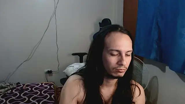 Snapshot of cholitohermoso chatting on March 2025 01:45:01 AM cholitohermoso online show from March 2025 01:45:01 AM