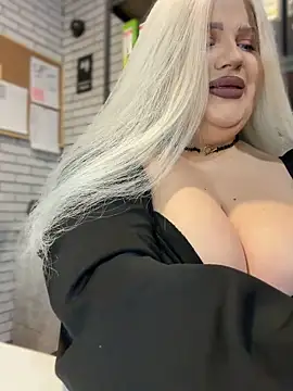 Eliaden online show from November 2025 01:11:01 PM