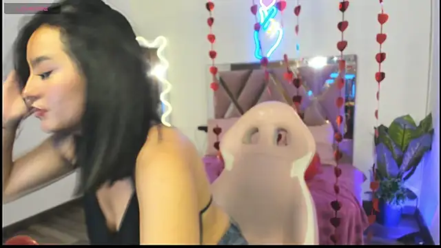 Snapshot of LUDO_KITTY_TAY chatting on February 2025 03:20:01 AM LUDO KITTY TAY online show from February 2025 03:20:01 AM