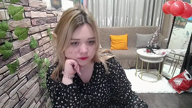 Snapshot of Finna_39 chatting on February 2025 09:38:02 PM Finna 39 online show from February 2025 09:38:02 PM