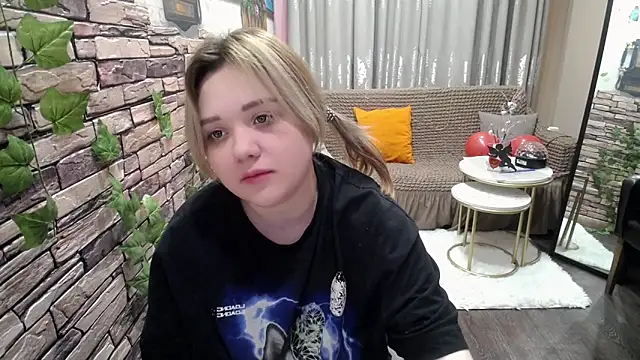 Snapshot of Finna_39 chatting on February 2025 05:19:02 AM Finna 39 online show from February 2025 05:19:02 AM