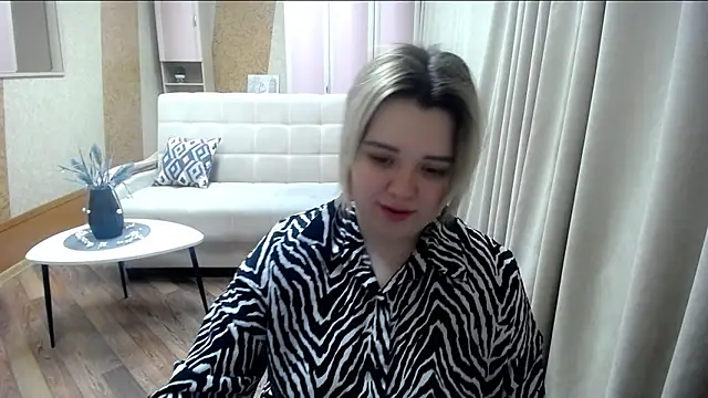 Snapshot of Finna_39 chatting on February 2025 06:23:01 PM Finna 39 online show from February 2025 06:23:01 PM