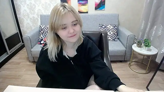 Snapshot of Finna_39 chatting on October 2025 06:43:02 PM Finna 39 online show from October 2025 06:43:02 PM