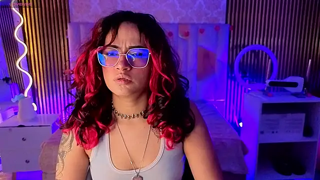 kristen tay online show from March 2026 03:19:01 AM