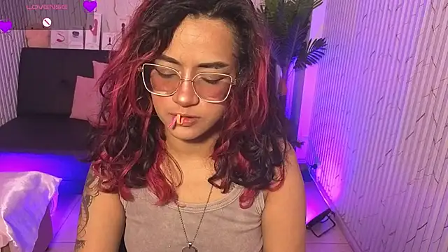 kristen tay online show from April 2026 03:21:01 AM