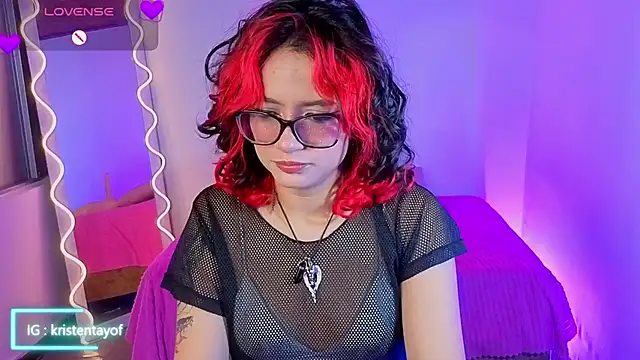 Snapshot of kristen_tay chatting on September 2025 03:29:01 AM kristen tay online show from September 2025 03:29:01 AM