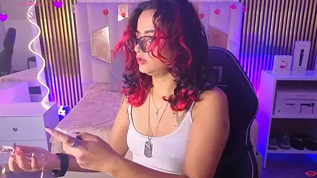 kristen tay online show from March 2026 07:10:02 PM