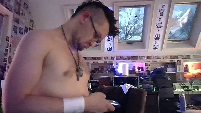 Sk00byJaXxX212 online show from January 2026 10:49:02 PM