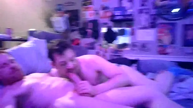 Sk00byJaXxX212 online show from December 2025 04:44:02 AM