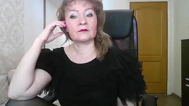 Snapshot of Victoria_secrets_ chatting on March 2025 06:46:01 AM Victoria secrets online show from March 2025 06:46:01 AM