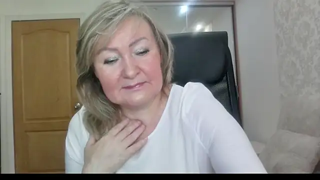 Snapshot of Victoria_secrets_ chatting on July 2026 05:14:02 AM Victoria secrets online show from July 2026 05:14:02 AM