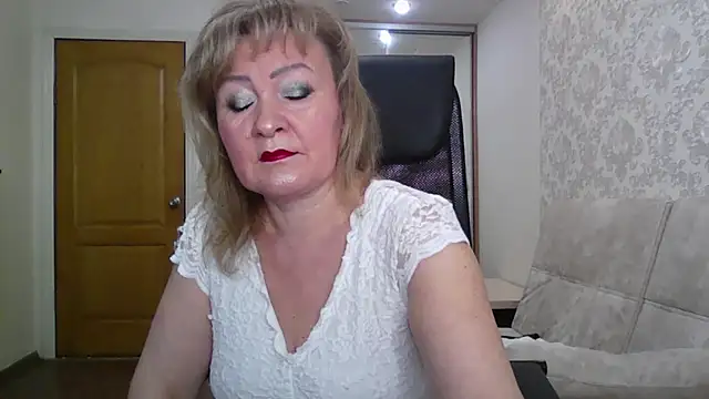 Snapshot of Victoria_secrets_ chatting on September 2025 11:43:01 AM Victoria secrets online show from September 2025 11:43:01 AM