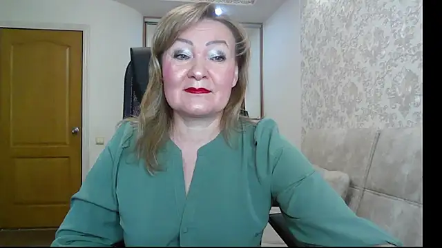 Snapshot of Victoria_secrets_ chatting on October 2025 06:22:01 AM Victoria secrets online show from October 2025 06:22:01 AM