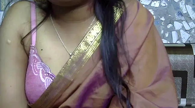 BROUNGIRLKAVYA online show from March 2025 10:28:01 AM