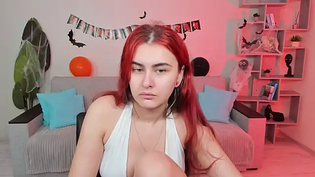 GabriellaMays online show from October 2025 05:10:02 AM