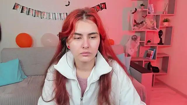 GabriellaMays online show from October 2025 05:08:01 AM