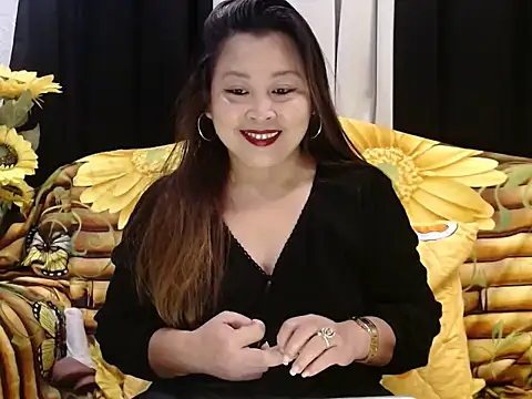 UrSweetClassyPinay online show from October 2025 06:19:01 PM