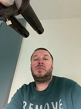 Snapshot of DorianJeday chatting on April 2026 10:32:01 AM DorianJeday online show from April 2026 10:32:01 AM