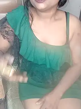 Snapshot of sanamteri- chatting on February 2025 07:30:01 PM sanamteri- online show from February 2025 07:30:01 PM