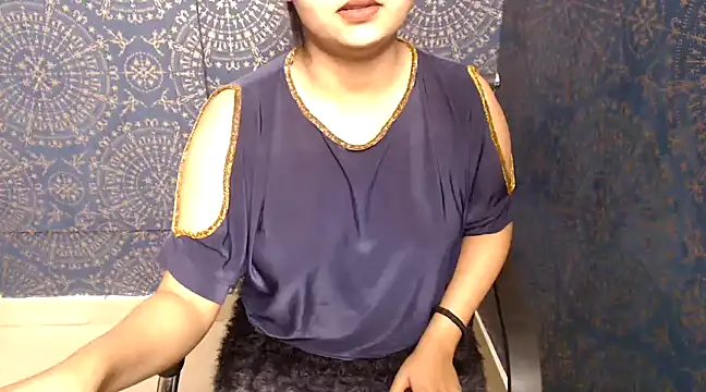 Snapshot of megancatluna chatting on March 2025 08:12:02 AM megancatluna online show from March 2025 08:12:02 AM