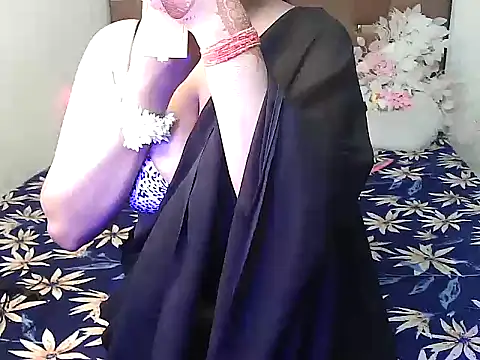 Snapshot of megancatluna chatting on October 2025 03:30:02 AM megancatluna online show from October 2025 03:30:02 AM