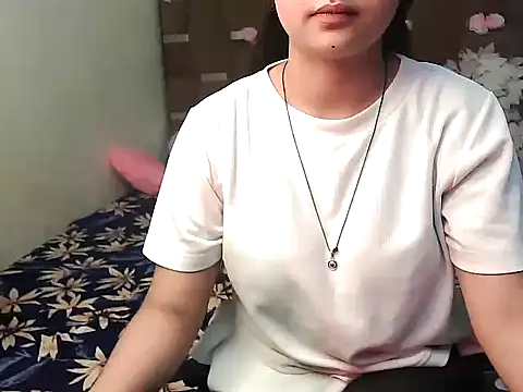 Snapshot of megancatluna chatting on October 2025 03:41:02 AM megancatluna online show from October 2025 03:41:02 AM