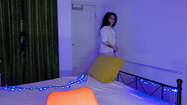 RaileReed online show from March 2026 08:21:02 PM