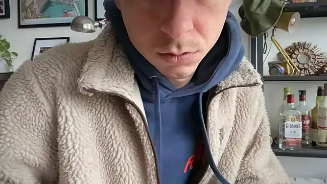 MikymikeBBWD online show from November 2025 12:49:02 PM