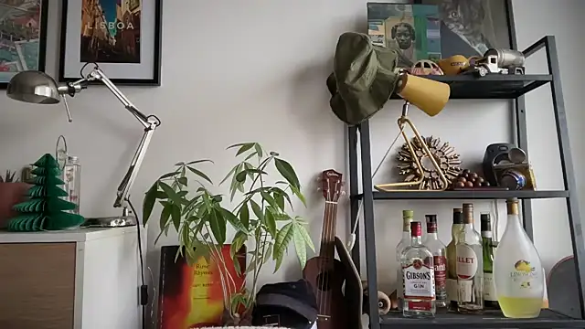 MikymikeBBWD online show from December 2025 12:37:01 PM