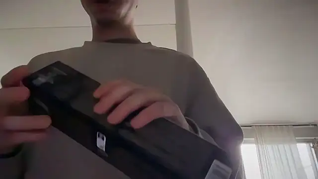 MikymikeBBWD online show from December 2025 12:37:01 PM