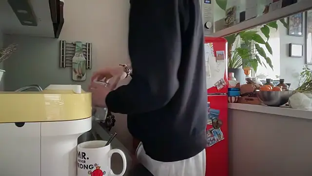 MikymikeBBWD online show from November 2025 11:49:02 AM