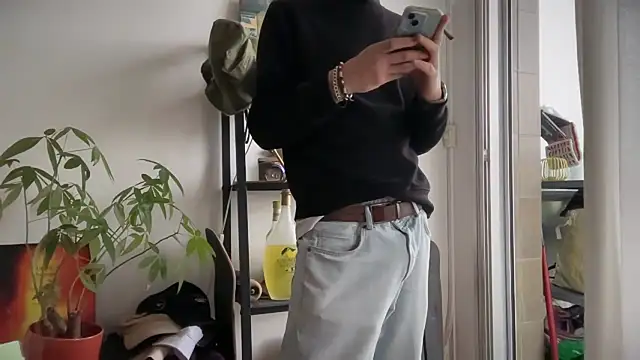 MikymikeBBWD online show from November 2025 02:21:01 PM