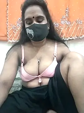 Snapshot of Mitila-3232 chatting on February 2025 02:42:02 AM Mitila-3232 online show from February 2025 02:42:02 AM