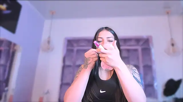 Snapshot of Annie_rhoades chatting on February 2025 04:39:02 PM Annie rhoades online show from February 2025 04:39:02 PM