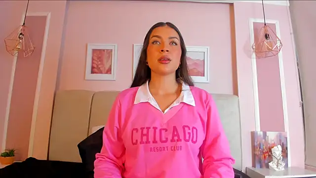 Snapshot of Annie_rhoades chatting on December 2025 12:37:01 PM Annie rhoades online show from December 2025 12:37:01 PM