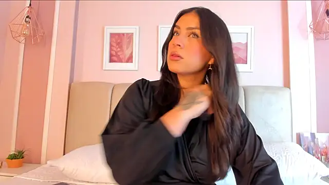 Annie rhoades online show from December 2025 12:54:01 PM