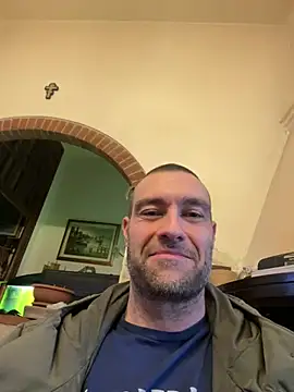 Snapshot of Jackcazzone_82 chatting on March 2025 01:45:02 PM Jackcazzone 82 online show from March 2025 01:45:02 PM