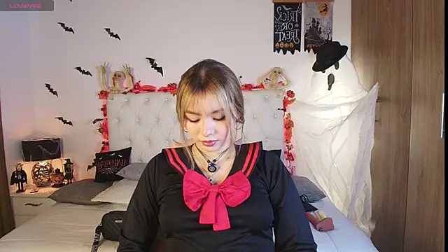 Julieta priv online show from October 2025 02:29:02 PM
