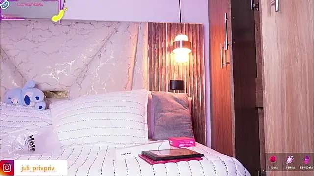 Julieta priv online show from March 2026 02:01:01 PM