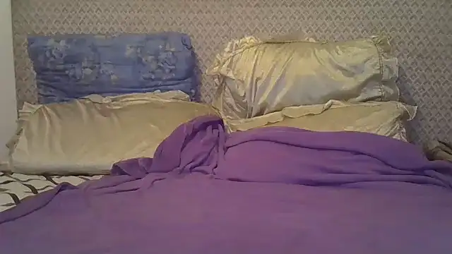 Snapshot of ChloeBab chatting on December 2025 12:42:02 PM ChloeBab online show from December 2025 12:42:02 PM