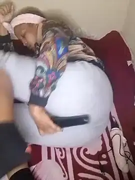 Snapshot of ChloeBab chatting on March 2025 10:28:02 PM ChloeBab online show from March 2025 10:28:02 PM