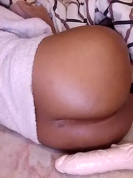 Snapshot of ChloeBab chatting on November 2025 08:17:01 AM ChloeBab online show from November 2025 08:17:01 AM