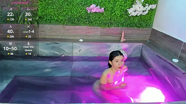 Arii moon online show from March 2025 11:42:01 PM