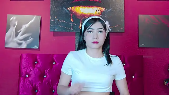 Arii moon online show from September 2025 07:43:02 PM