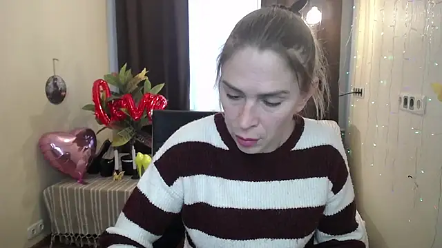TessaDaybreak online show from February 2025 10:54:01 AM