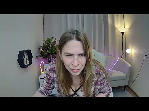 Snapshot of TessaDaybreak chatting on May 2026 07:39:02 AM TessaDaybreak online show from May 2026 07:39:02 AM