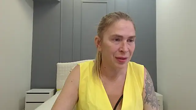 Snapshot of TessaDaybreak chatting on July 2026 08:12:01 AM TessaDaybreak online show from July 2026 08:12:01 AM